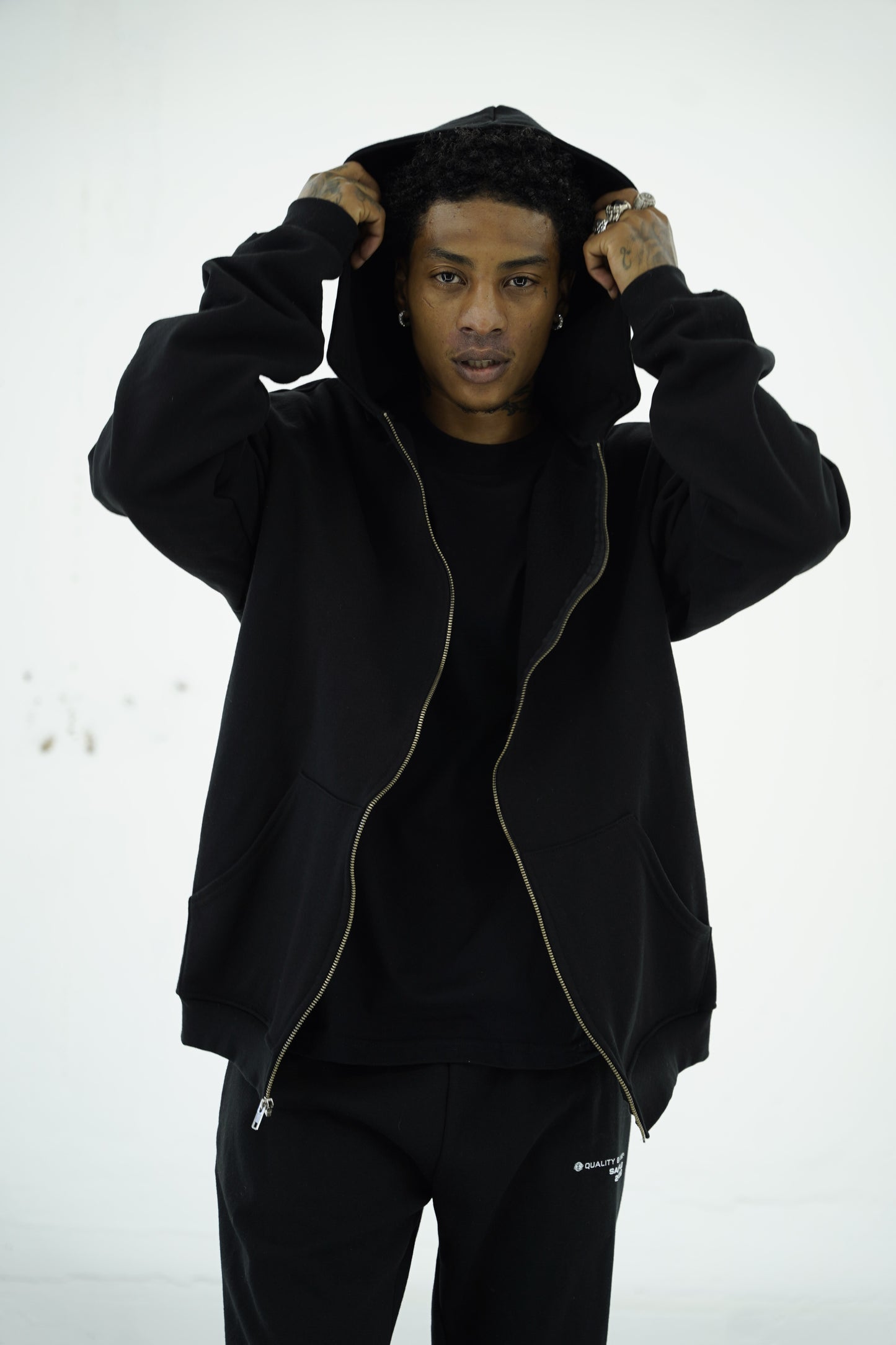 Ultra Zip Up - Black