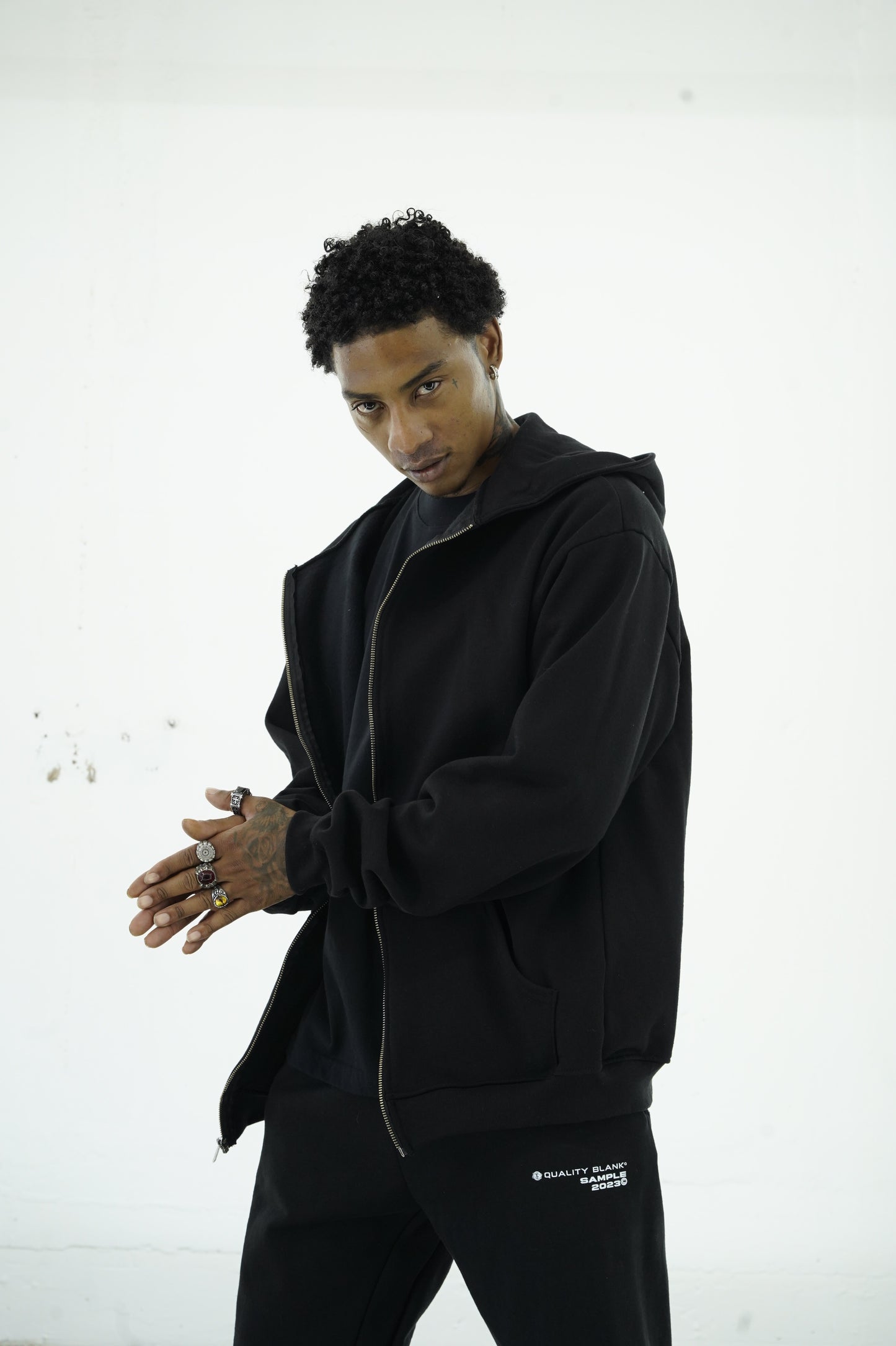 Ultra Zip Up - Black