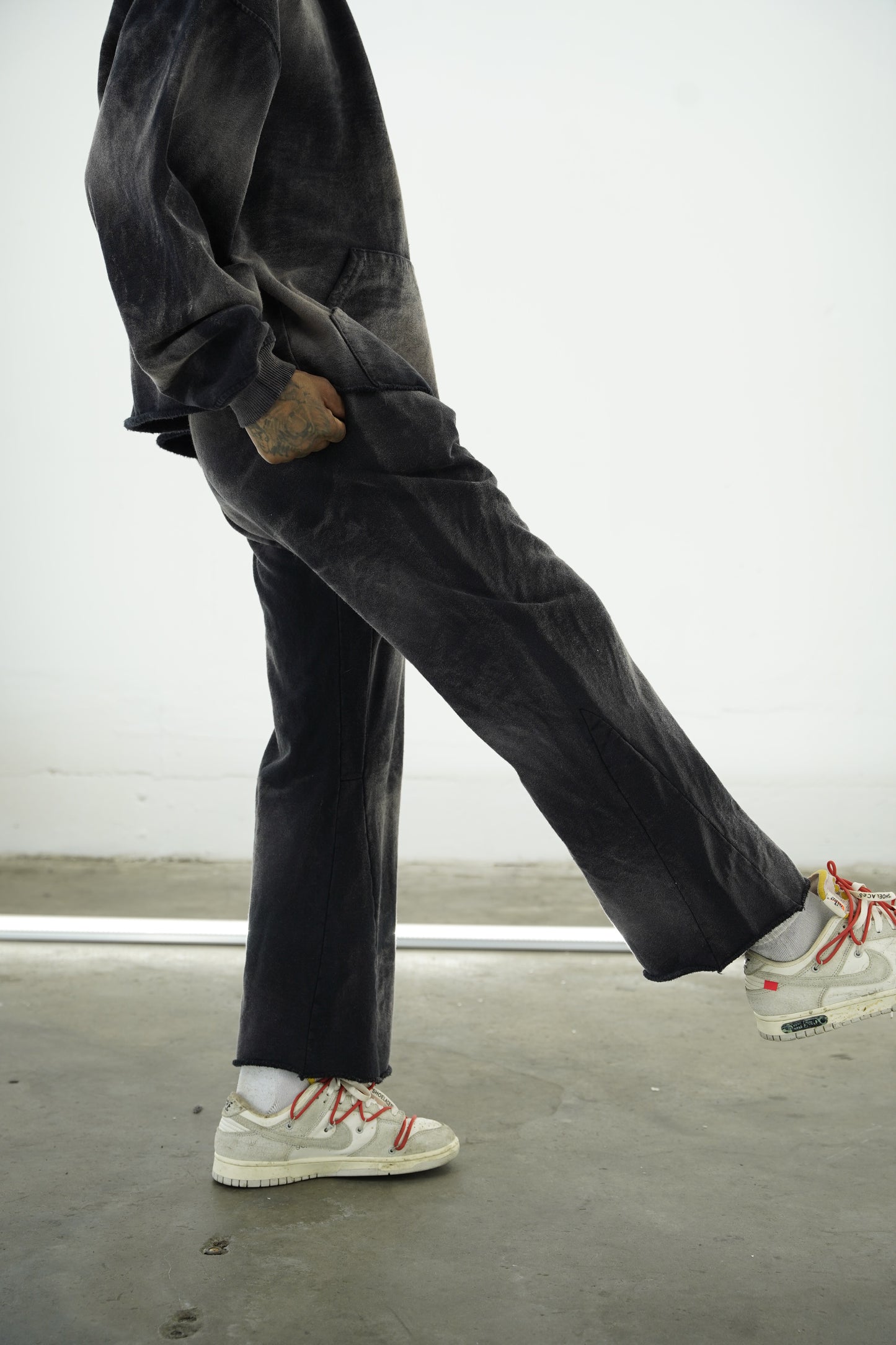 Gallery Flared Pants - Black